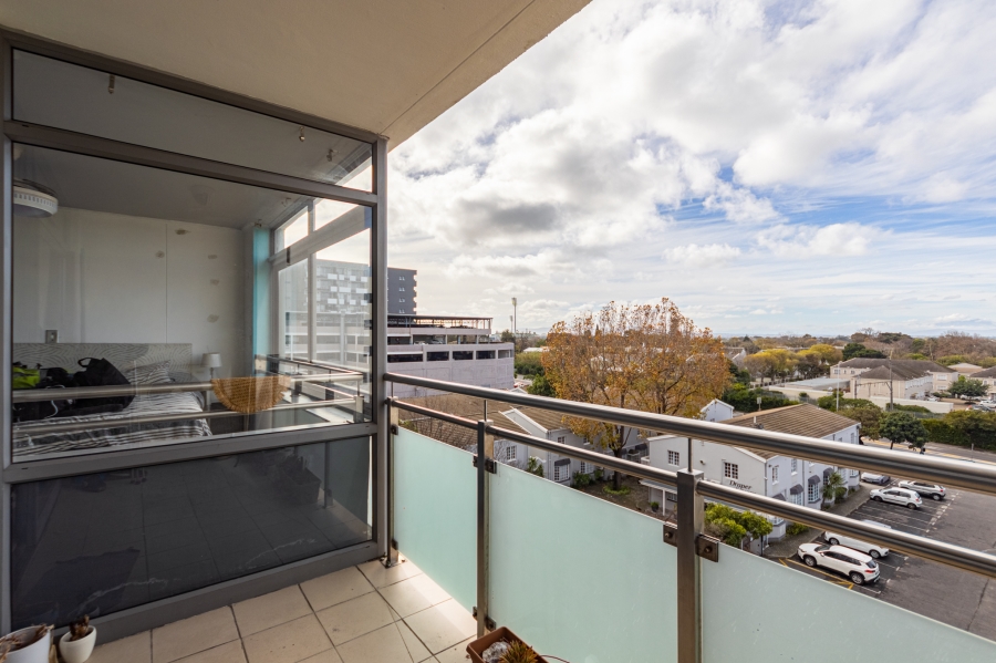 2 Bedroom Property for Sale in Claremont Upper Western Cape